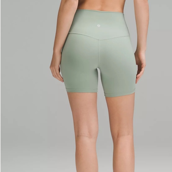 LL260 NWT Lululemon Align High-Rise Short 6" - Size 8 MSRP $64 - Picture 2 of 11